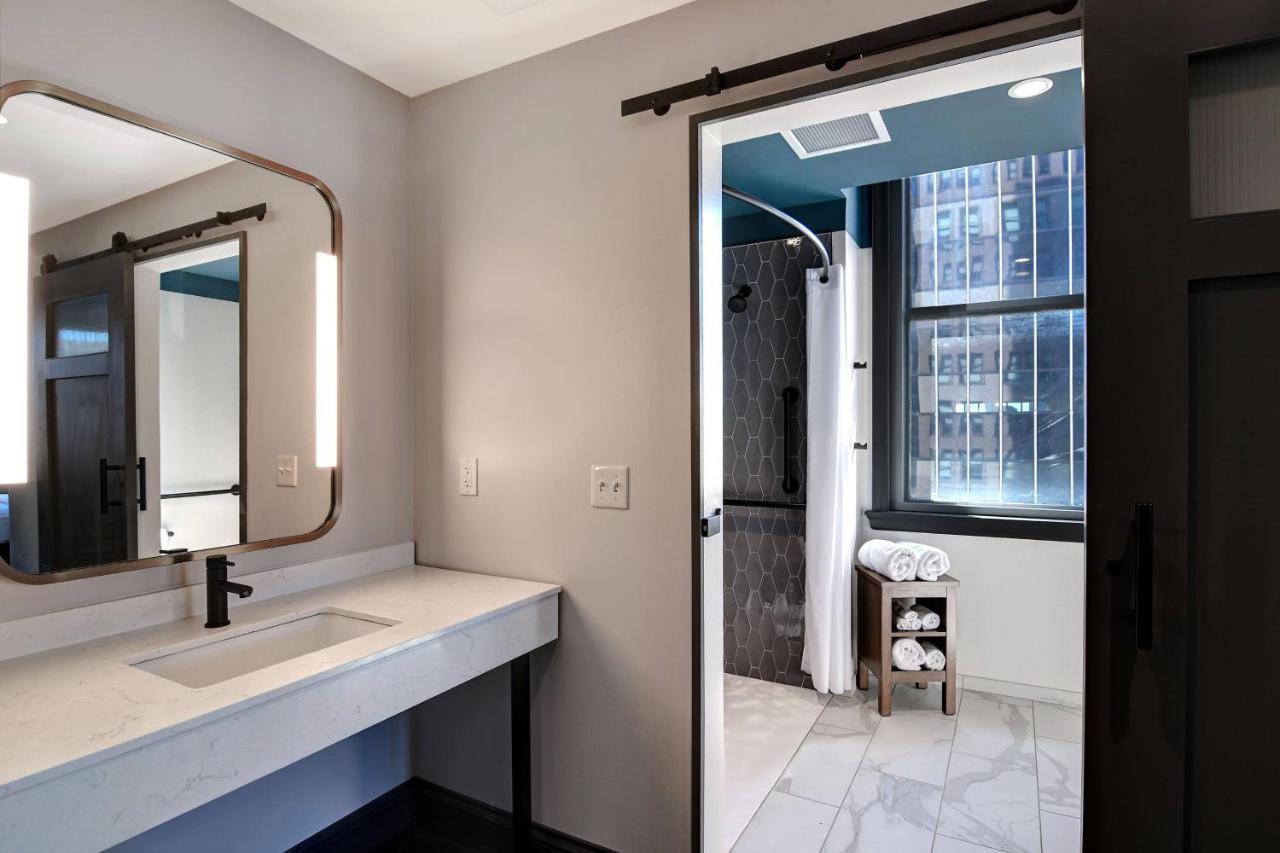 Courtyard By Marriott Cincinnati Downtown Dış mekan fotoğraf