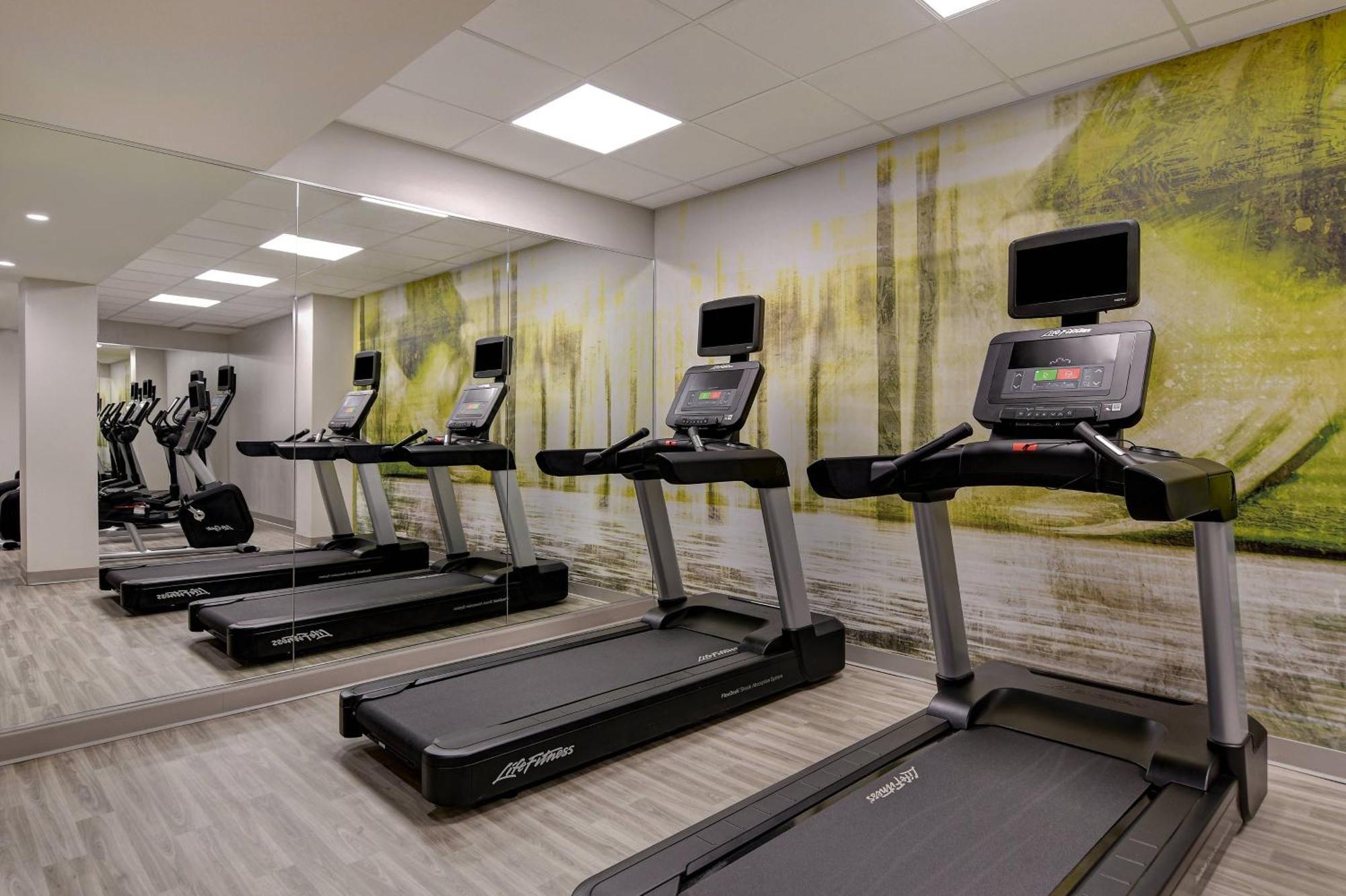 Courtyard By Marriott Cincinnati Downtown Dış mekan fotoğraf