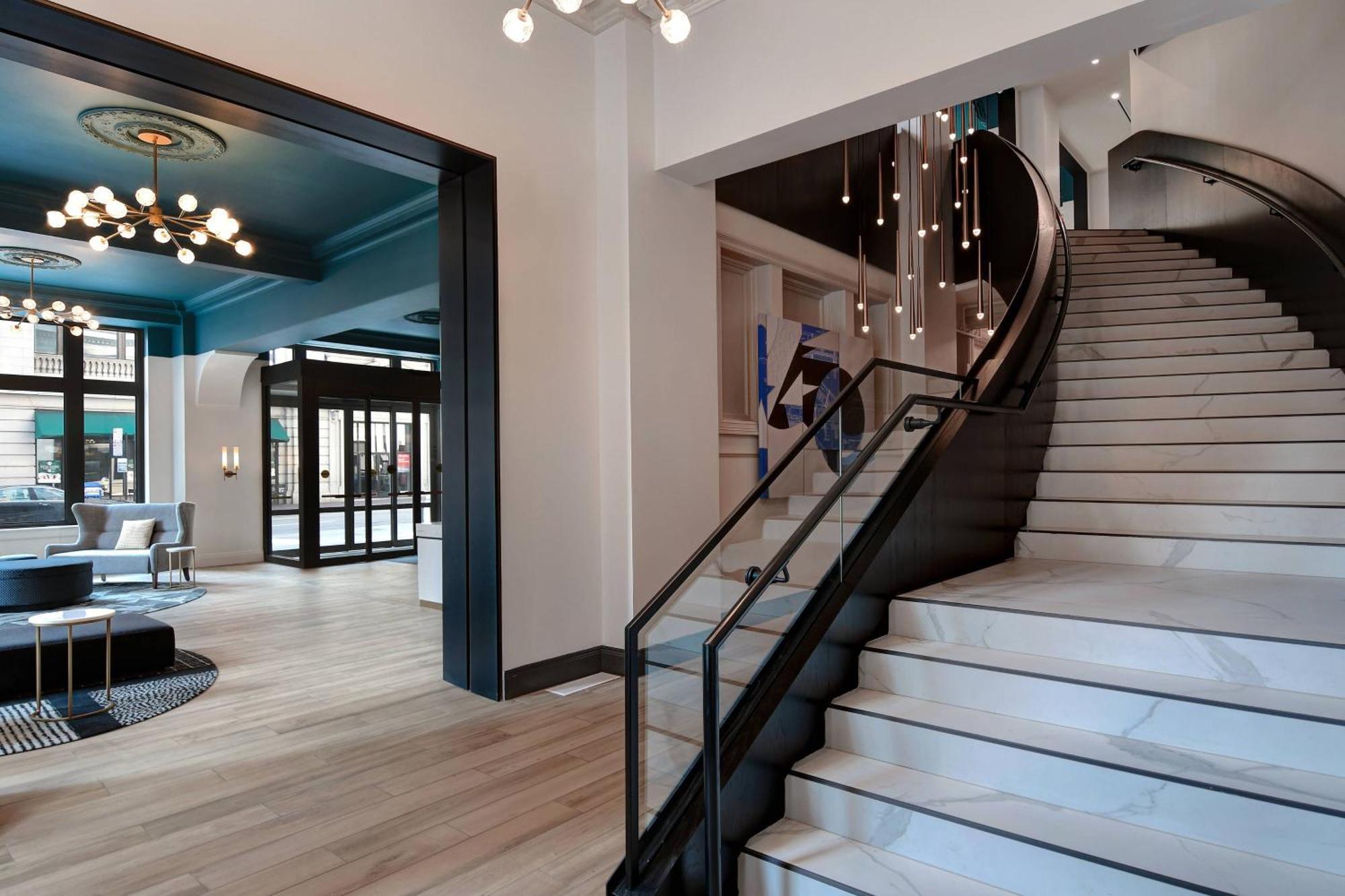 Courtyard By Marriott Cincinnati Downtown Dış mekan fotoğraf